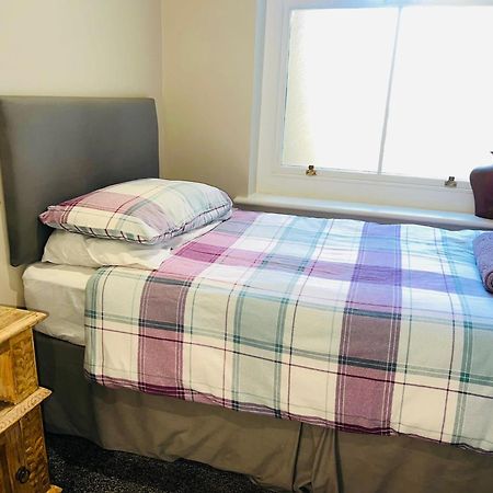 Bed For The Night, Close To Beach, Shops , Train St Leonards-on-Sea Extérieur photo